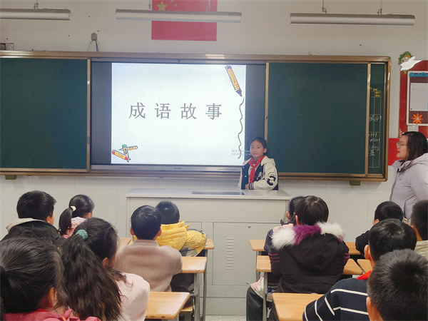 adef069fb0604eea907b256a8219e399.jpg