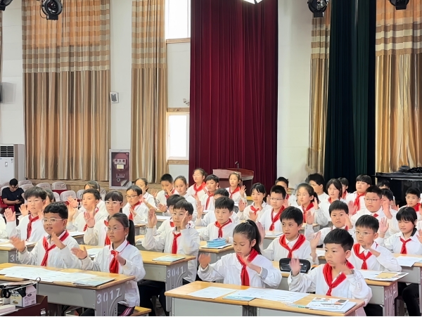 732243dfaac04507bf0cc85618a64cb8.jpg